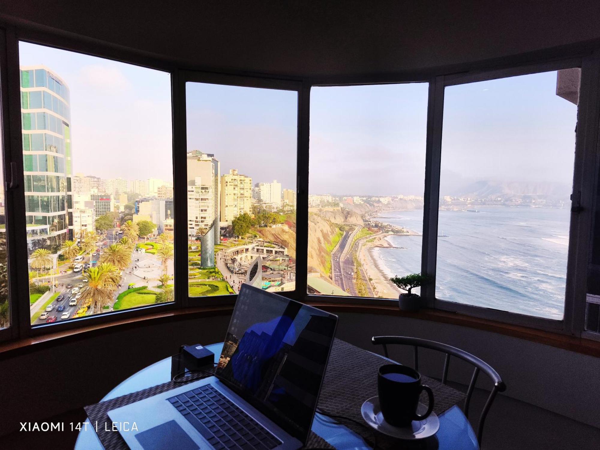 Oceanfront Miraflores Larcomar Next To Marriott Lima Buitenkant foto